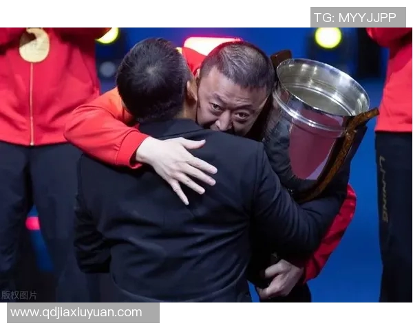 卢顿与诺维奇激战正酣比分揭晓引发球迷热议 卢顿与诺维奇激战正酣比分揭晓引发球迷热议